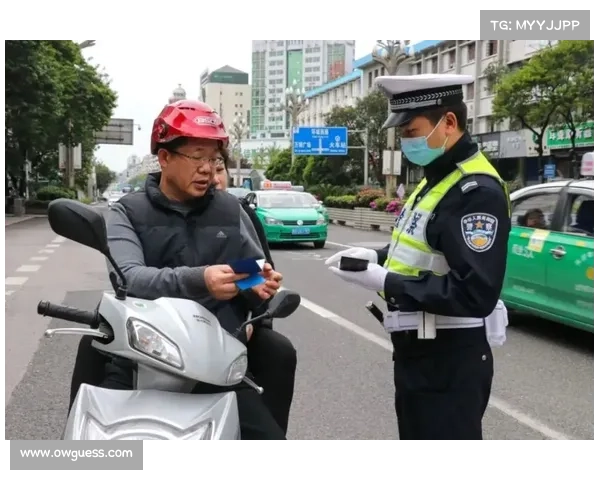 攀岩赛事安全新规出台 强制佩戴头盔成为赛事安全红线 攀岩赛事安全新规出台 强制佩戴头盔成为赛事安全红线