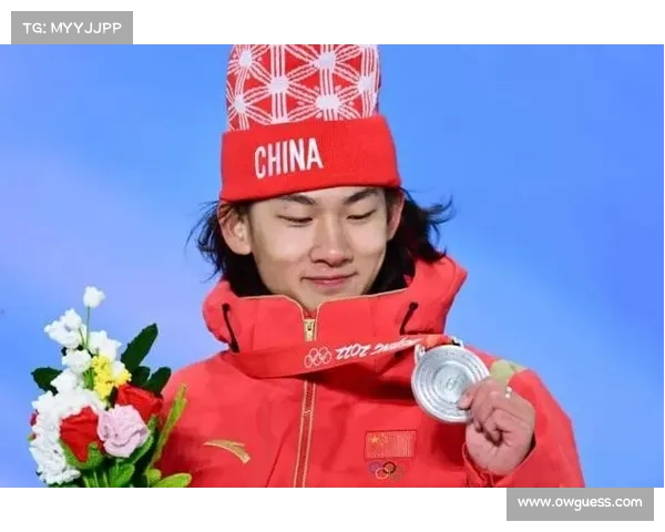 苏翊鸣夺金后谈双人登顶:两名中国选手同站世界杯领奖台创历史 苏翊鸣夺金后谈双人登顶:两名中国选手同站世界杯领奖台创历史